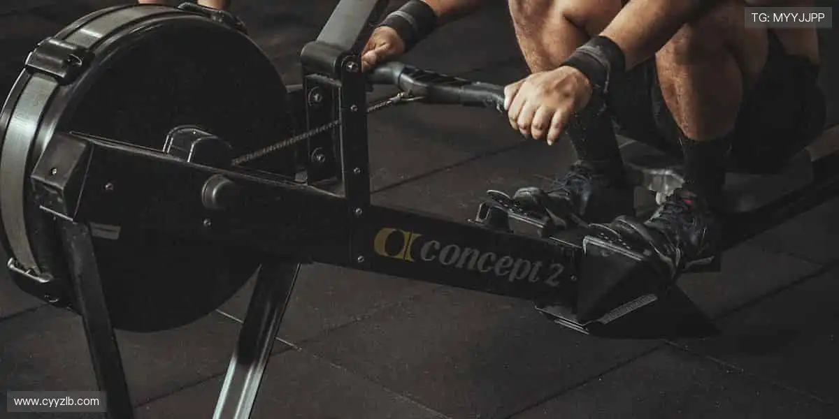 📱实时弹幕，全球球迷在线狂欢！💬